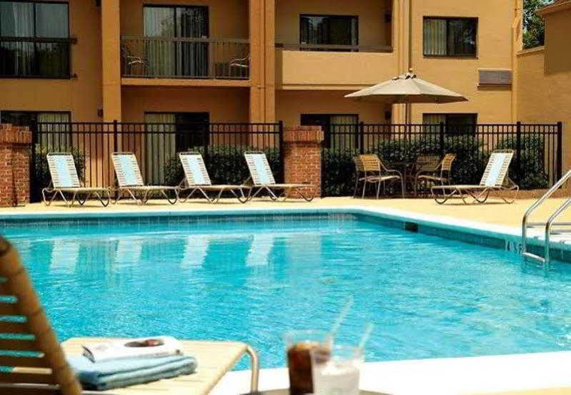 Courtyard By Marriott Atlanta Executive Park/Emory Hotel Exterior photo